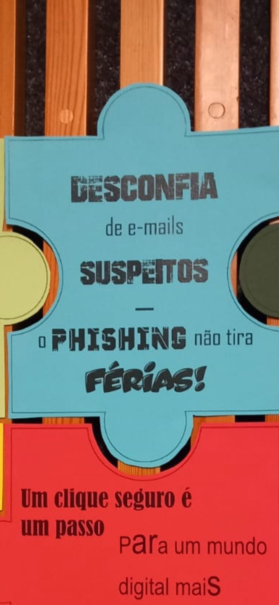 Puzzle de sensibilização sobre cibersegurança